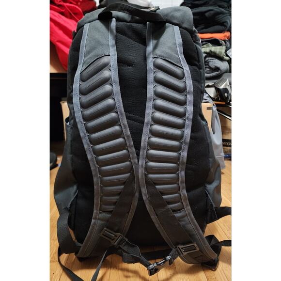 Nike Hoops Elite Max Air 2.0 Quad Zips Backpack 21" Black Gold Sports BA5259-060 - Picture 2 of 13